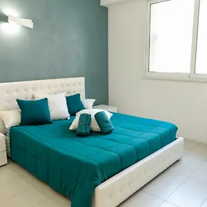 https://the-smerald.hotelsalgherosardinia.com